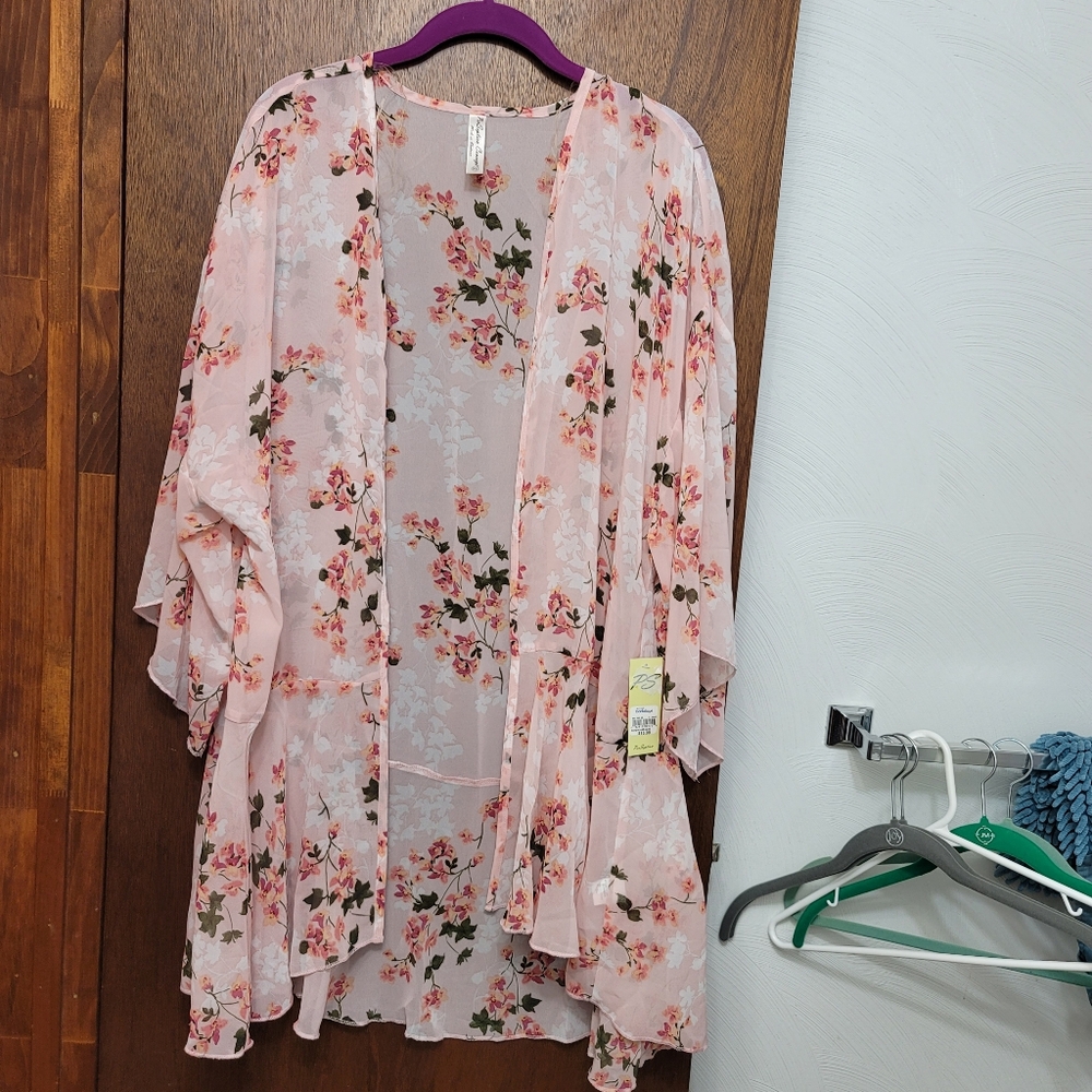 NWT.  PerSeption Concept Coverup.  Size XL.  (782)